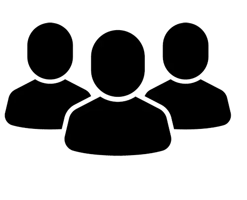 Trois silhouettes (tête et buste) sans visage, l'une à côté de l'autre, en noir et blanc, symbolisant le partage